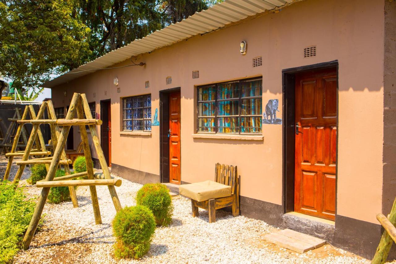 Lusaka Backpackers Hostel Εξωτερικό φωτογραφία